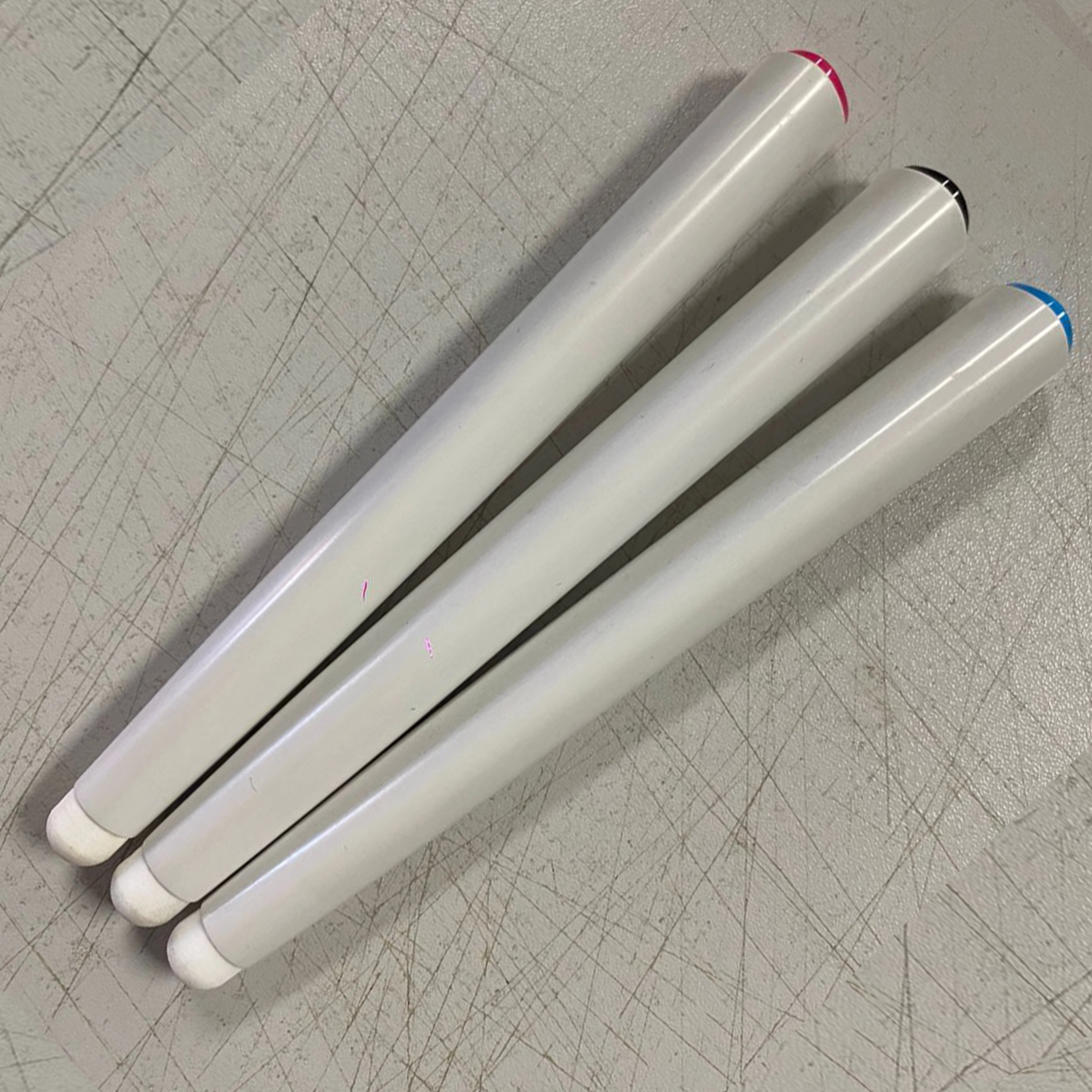 قلم شاشة تفاعلية وسبورة تعليمية 8 مللي مضلع ابيض اللون ورأس سوداء WAN - PW1