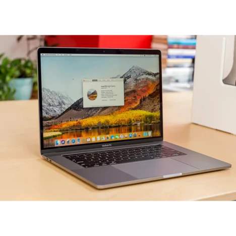Apple MacBook Pro A1990 Core i9, 8th Gen, 1TB, 32GB Ram, 15.4 Inch - 2018 Laptop