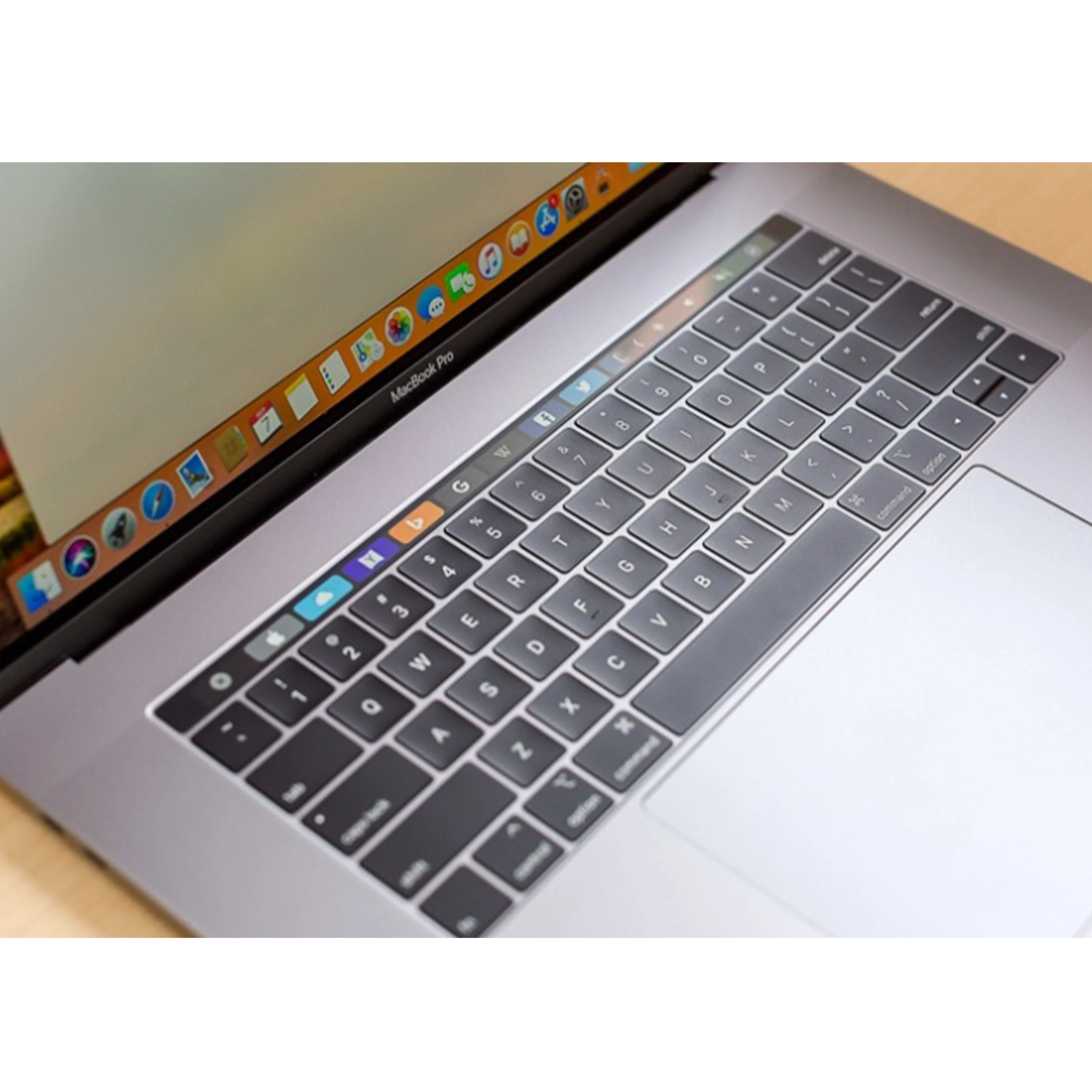 MacBook Apple pro 2018 A1990-i7 8th - 32GB - 512 GB - 4GB GPU